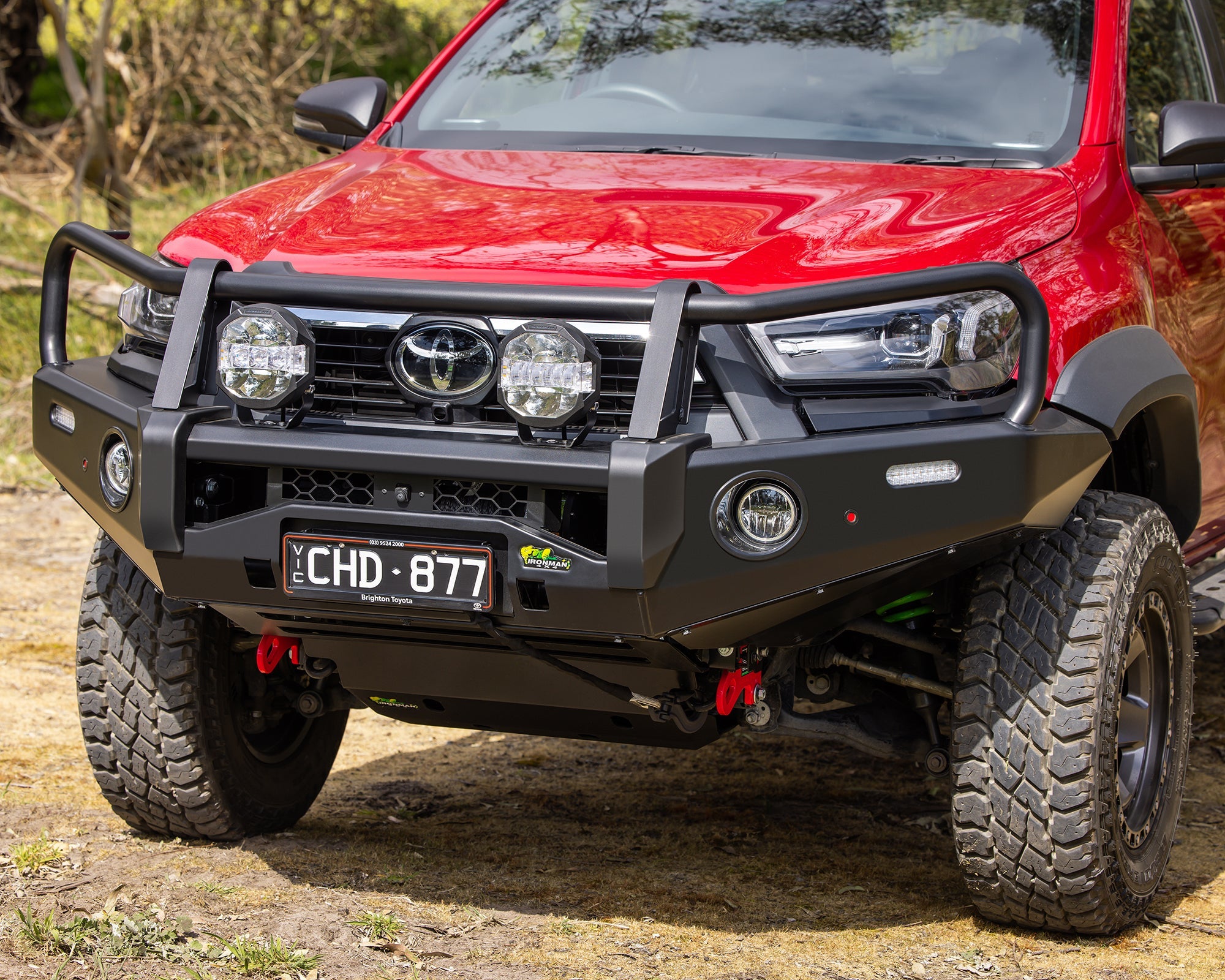 BBCD099-toyota-hilx-rogue-bull-bar-commercial-deluxe-3_c08a7a91-4fd5-4ddb-8222-4acdc28cae8b