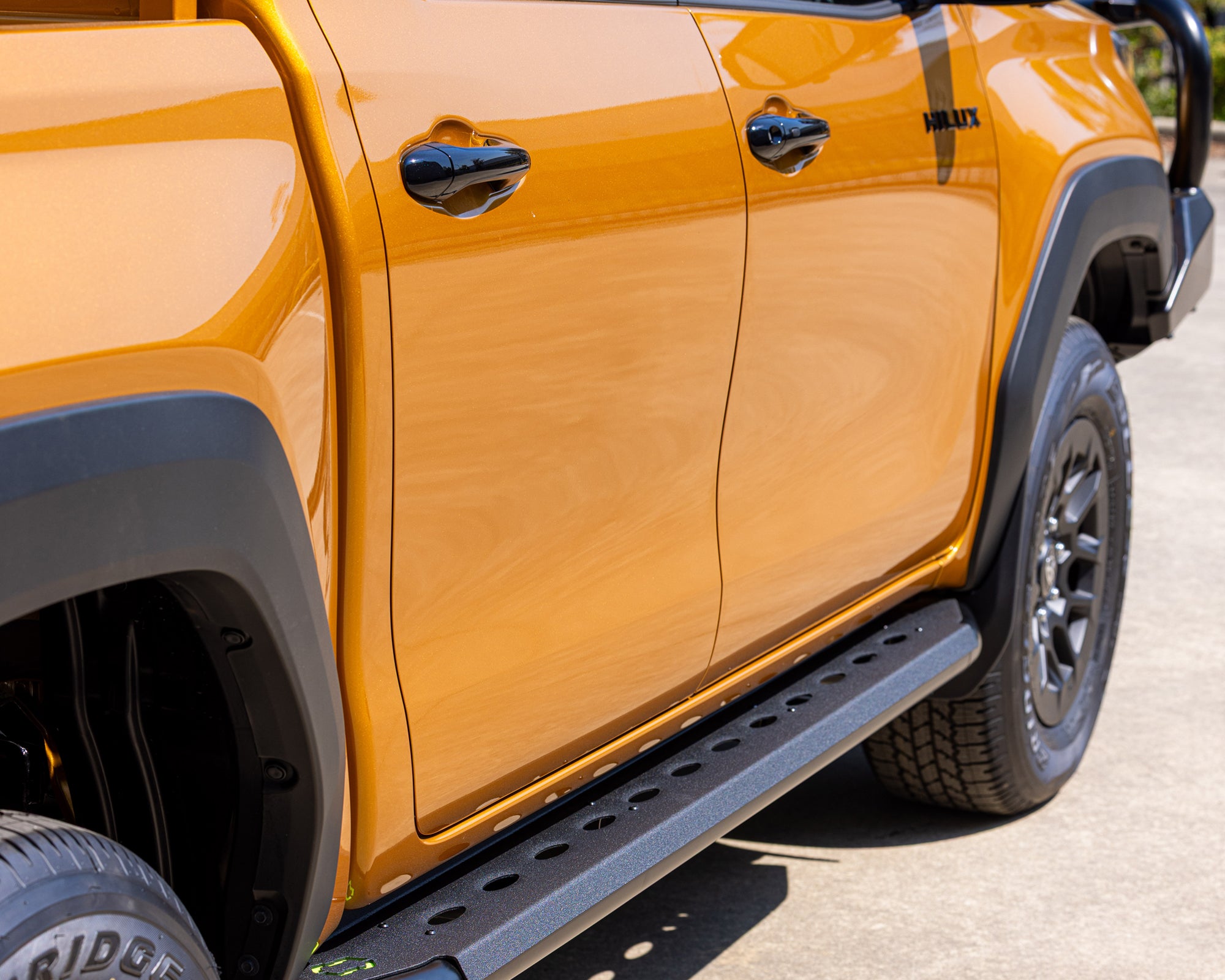 Hilux-Side-Steps-2